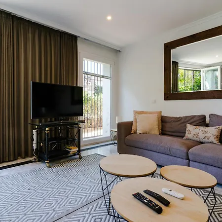 White Pearl Elviria H1 Marbella