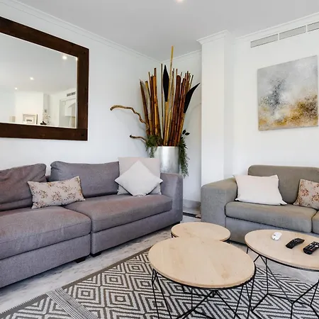 White Pearl Elviria H1 Marbella